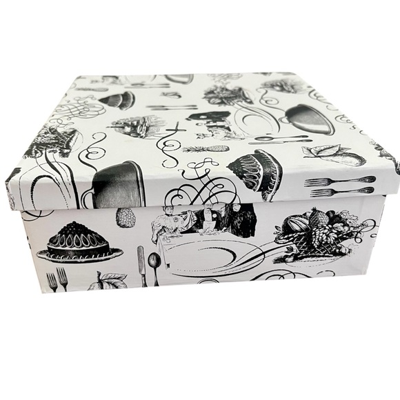 Appetizer Plates Set of 4 Grasslands Road 6.5" x 6.5" Black & White Square New - Picture 3 of 5